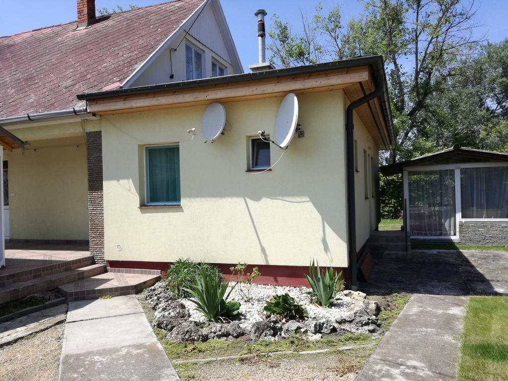 Apartament Margareta Apartmanhaz Balatonboglár Zewnętrze zdjęcie
