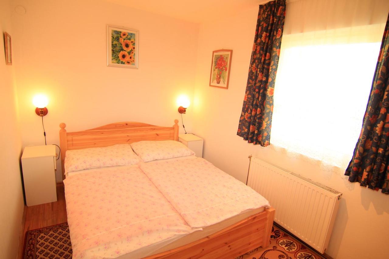 Apartament Margareta Apartmanhaz Balatonboglár Zewnętrze zdjęcie
