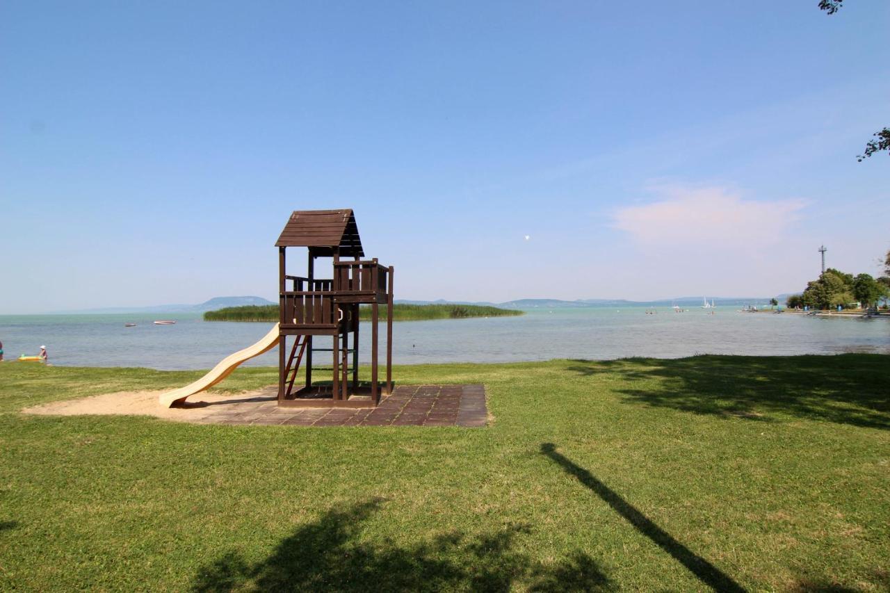 Apartament Margareta Apartmanhaz Balatonboglár Zewnętrze zdjęcie
