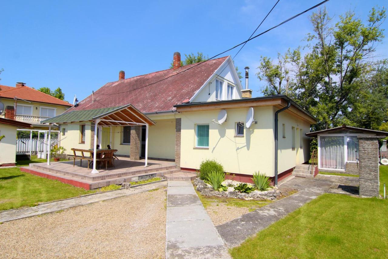 Apartament Margareta Apartmanhaz Balatonboglár Zewnętrze zdjęcie