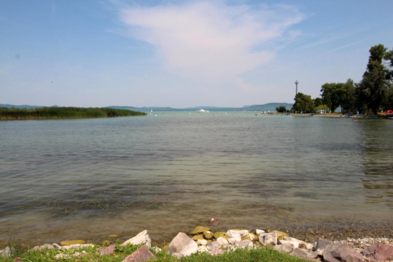 Apartament Margareta Apartmanhaz Balatonboglár Zewnętrze zdjęcie